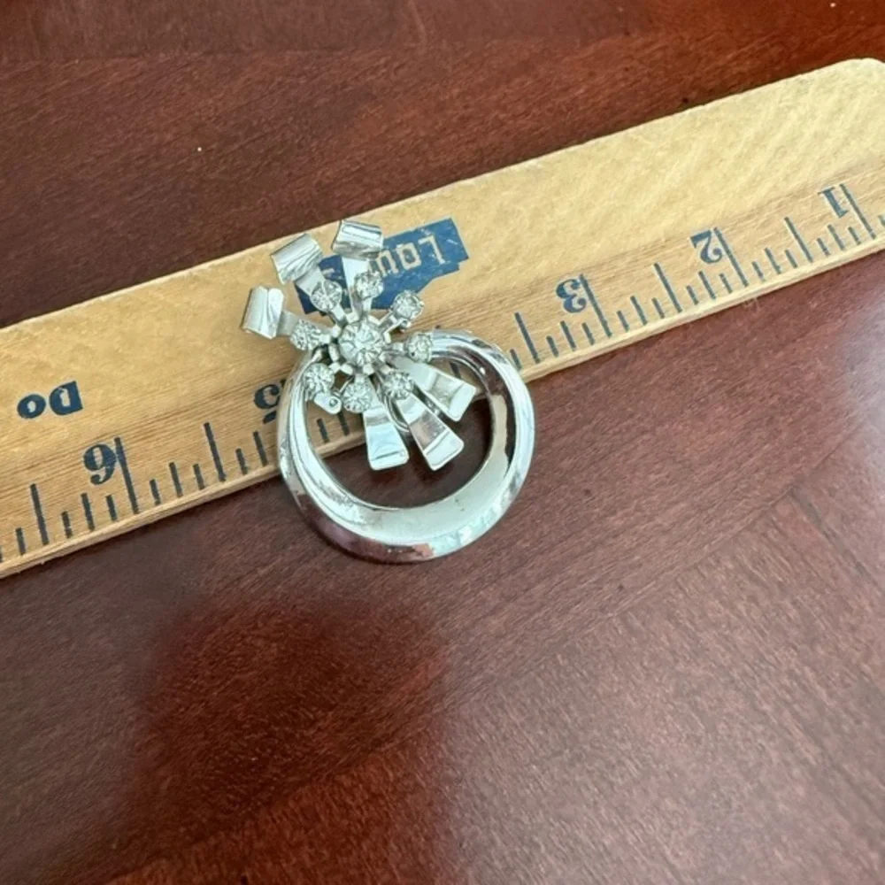 Vintage Silver Tone Brooch